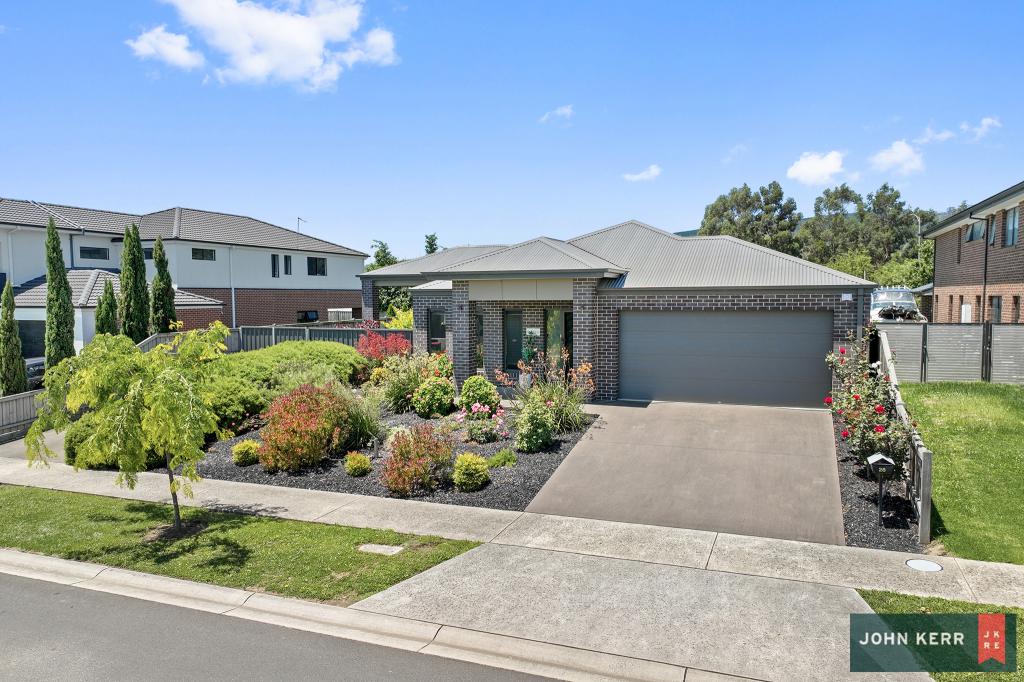 28 COLLINGWOOD DR, TRAFALGAR, VIC 3824