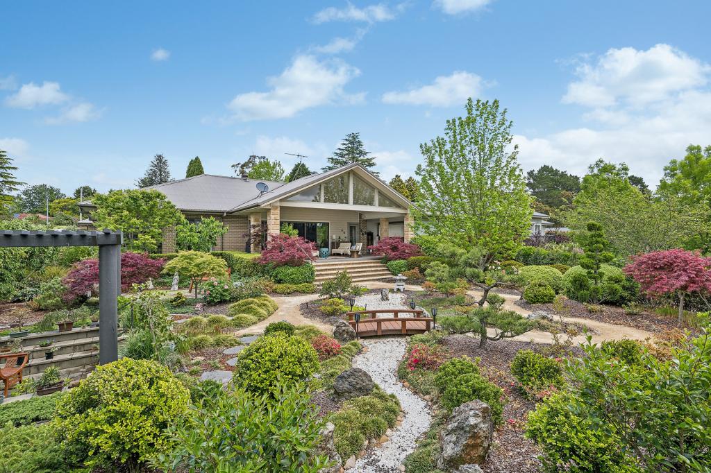 71 Waratah Rd, Wentworth Falls, NSW 2782