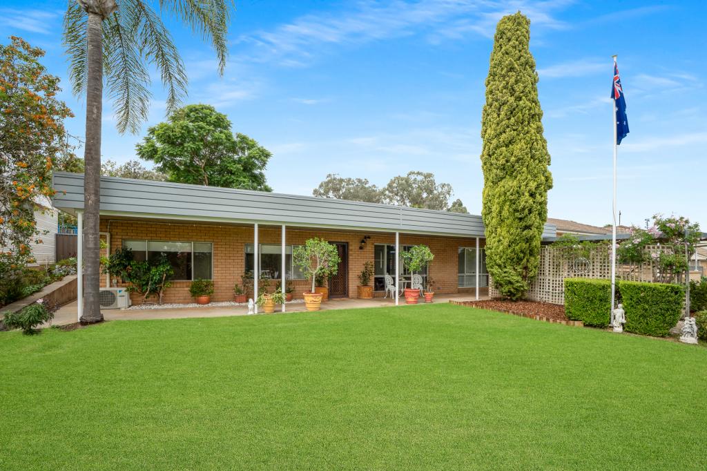 5 Berowra St, Cowra, NSW 2794