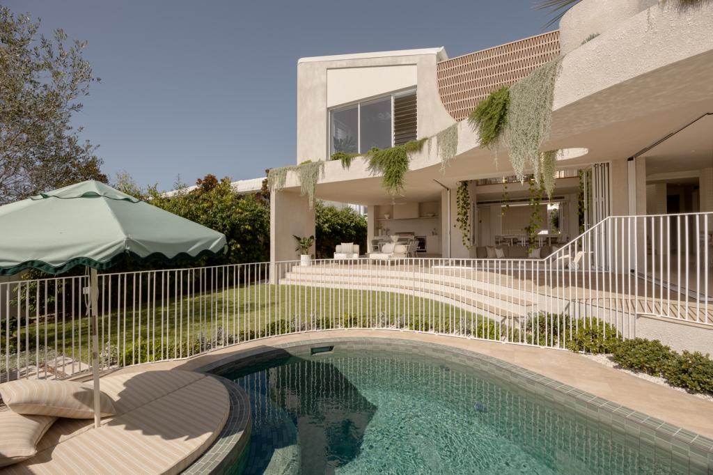 66 Acanthus Ave, Burleigh Heads, QLD 4220