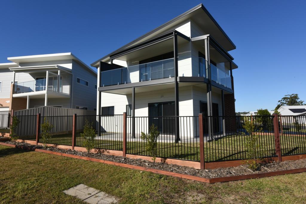 1 Birkdale Cct, Sussex Inlet, NSW 2540