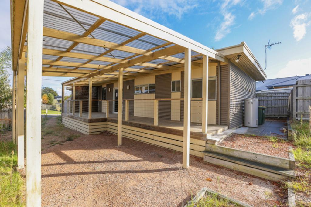 2/13 New St, Lakes Entrance, VIC 3909