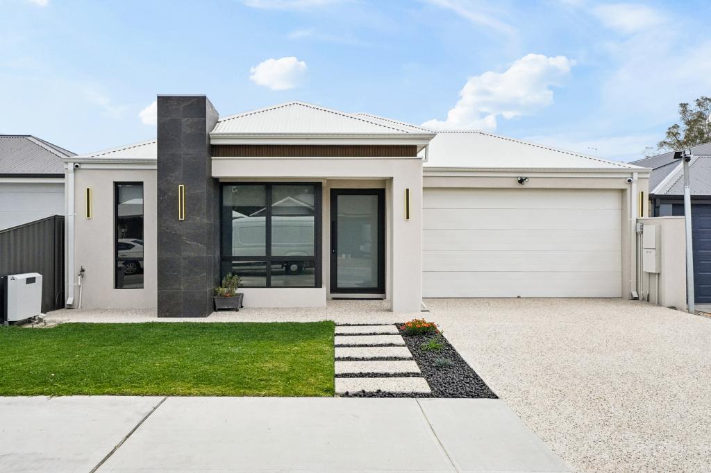 64 Vinsanto Bvd, Dayton, WA 6055