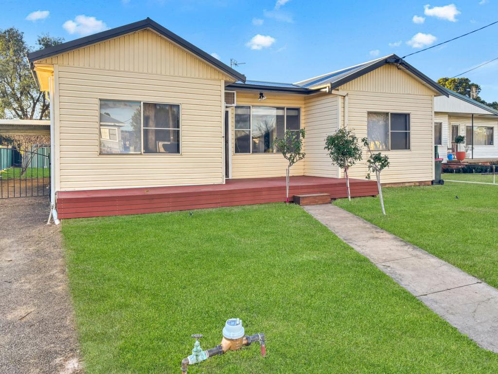 11 William Morris Ave, Narrabri, NSW 2390