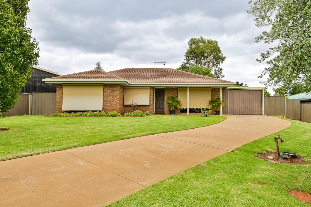 15 Crane Dr, Buronga, NSW 2739