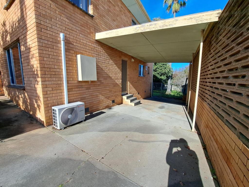 319a Chambers Ave, East Albury, NSW 2640