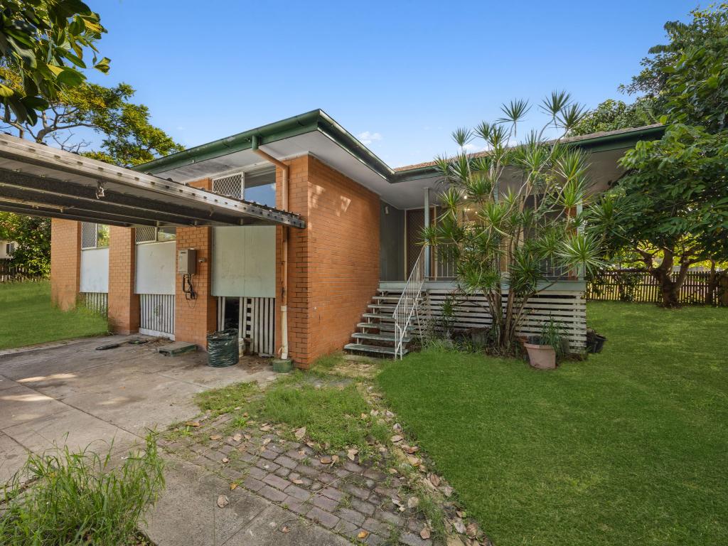 4 URSA ST, INALA, QLD 4077