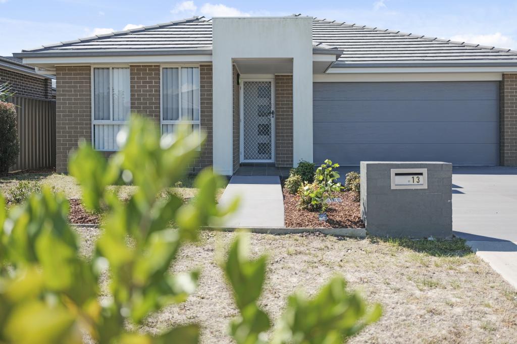 13 Diuris St, Fern Bay, NSW 2295