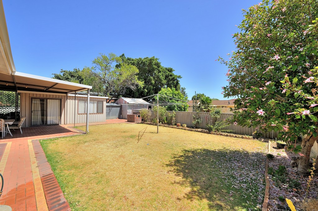 34 Charles St, Midland, WA 6056