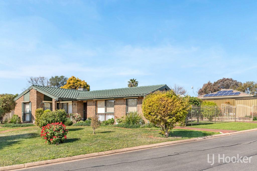 24 Nilpena Ct, Craigmore, SA 5114