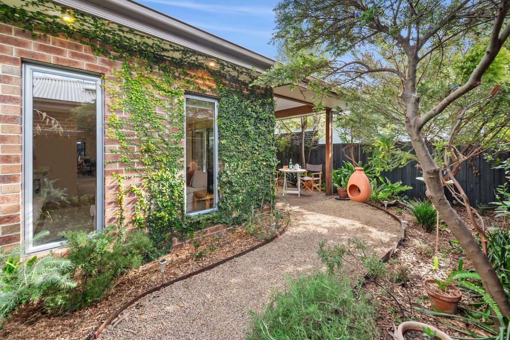 6a Foothills Ave, Mccrae, VIC 3938