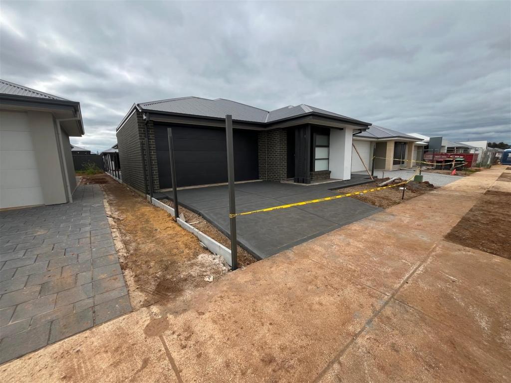 45 Eucalyptus Cres, Andrews Farm, SA 5114