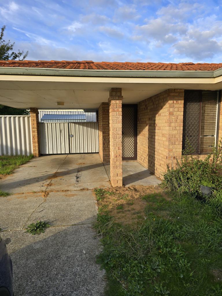8 Bournan Hts, Parmelia, WA 6167