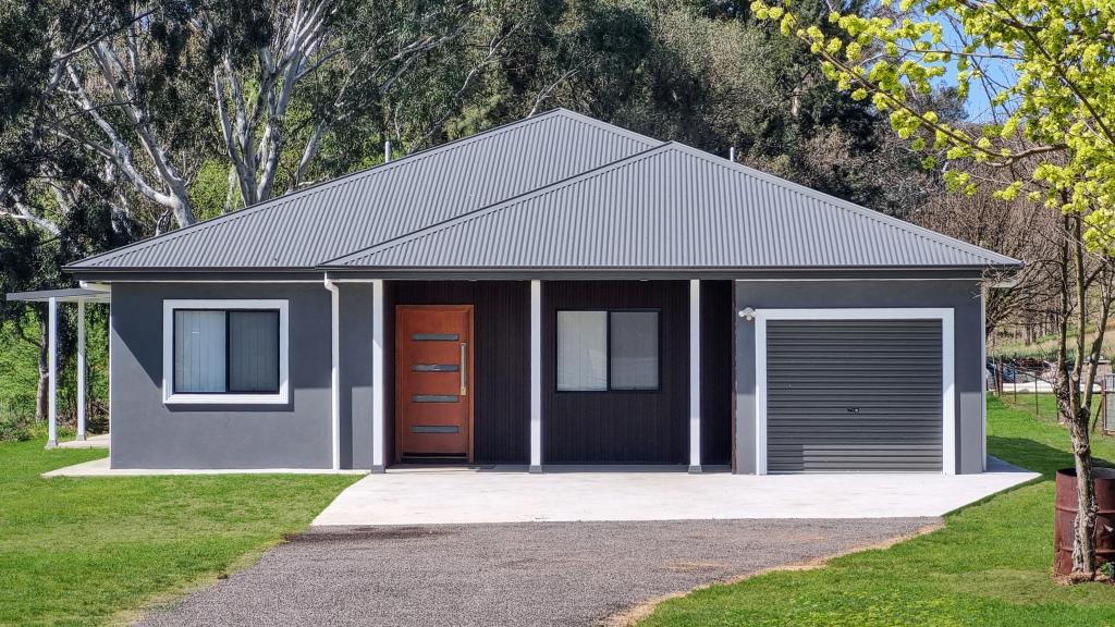 Contact Agent For Address, Young, NSW 2594