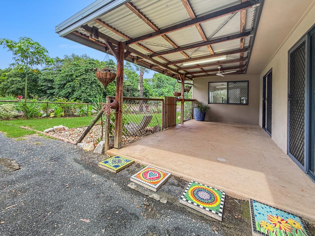 1d Royal Palm Dr, Mission Beach, QLD 4852