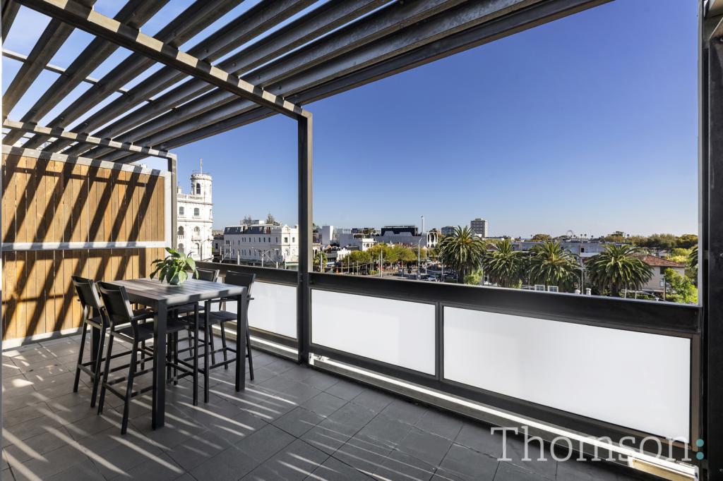 40/64 FITZROY ST, ST KILDA, VIC 3182