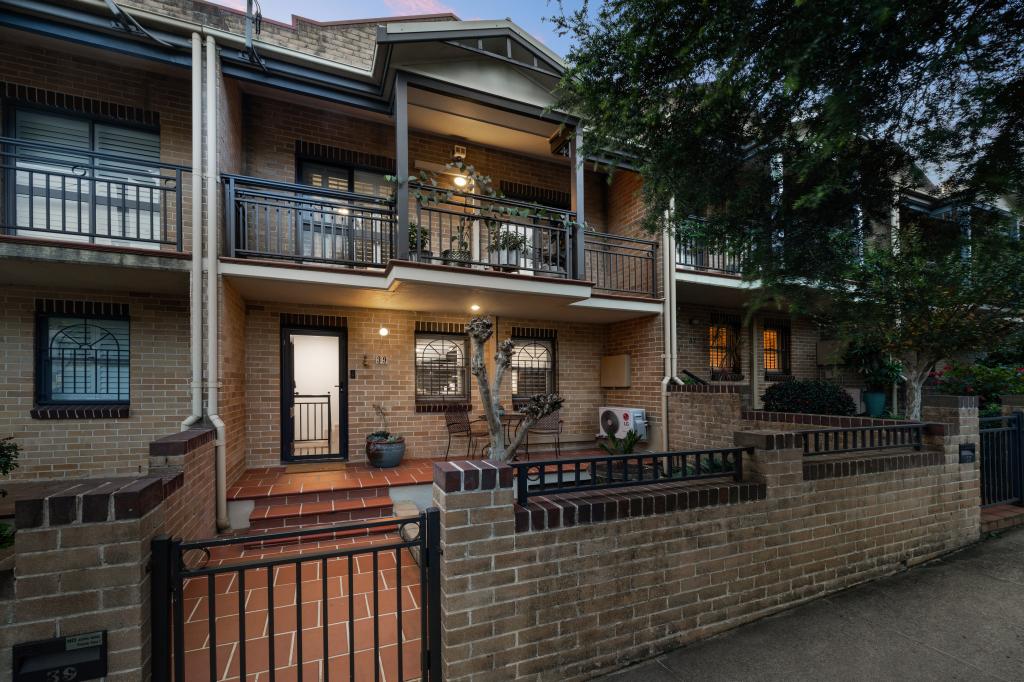39 Holmesdale St, Marrickville, NSW 2204