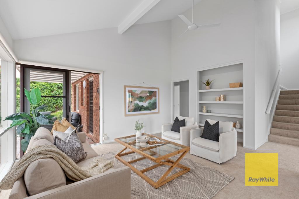 3 Lansbury Cres, Highton, VIC 3216