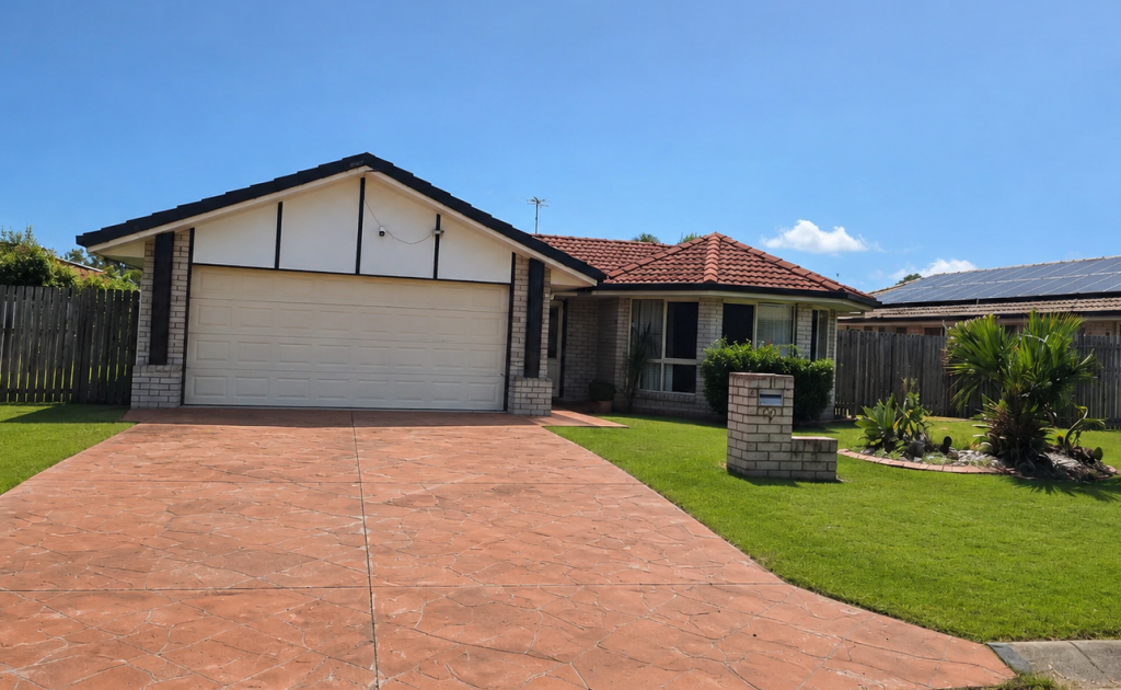 20 Topaz Cct, Urangan, QLD 4655