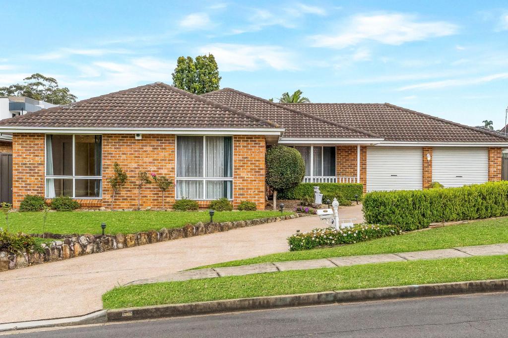 8 MACKEN CL, EDENSOR PARK, NSW 2176