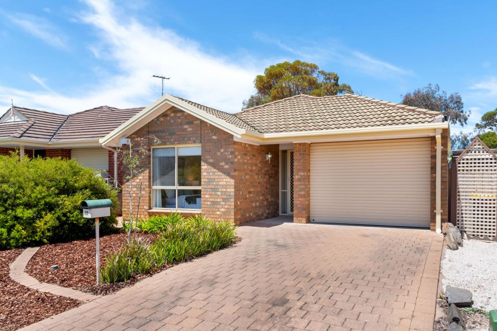 25 Cambourne Cres, Seaford, SA 5169