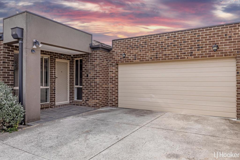 6/12 FISHBURN GR, HARKNESS, VIC 3337