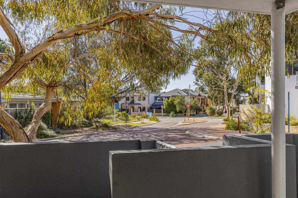 9/2 WALSH LOOP, JOONDALUP, WA 6027