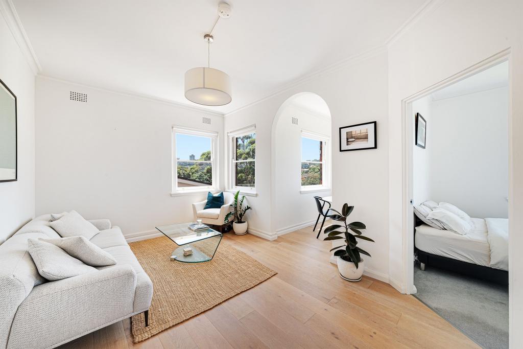 2/7 ADDERSTONE AVE, NORTH SYDNEY, NSW 2060