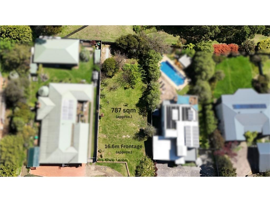 49 SOMERSET DR, MOUNT MARTHA, VIC 3934