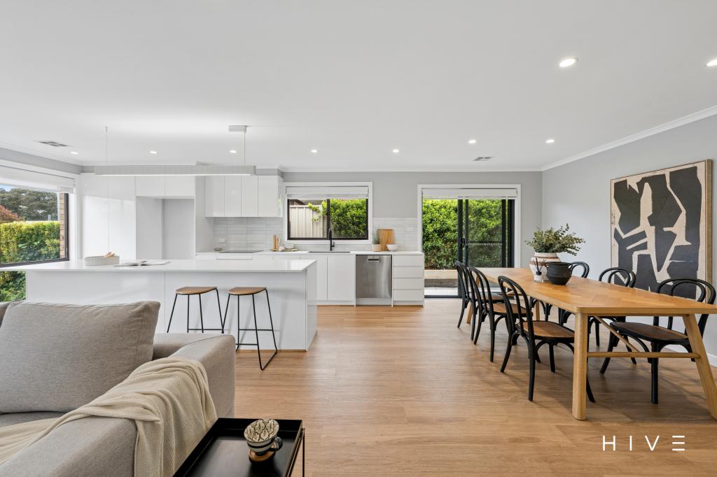 4 O'Connor Cct, Calwell, ACT 2905