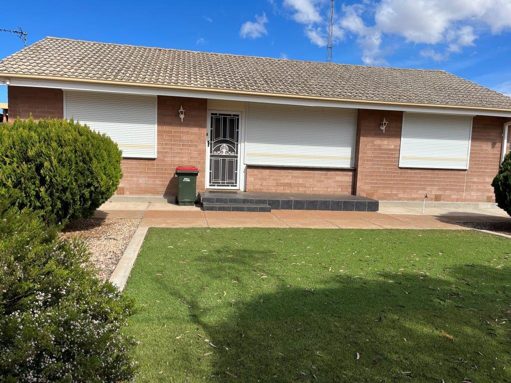 39 Flinders Ave, Whyalla Stuart, SA 5608