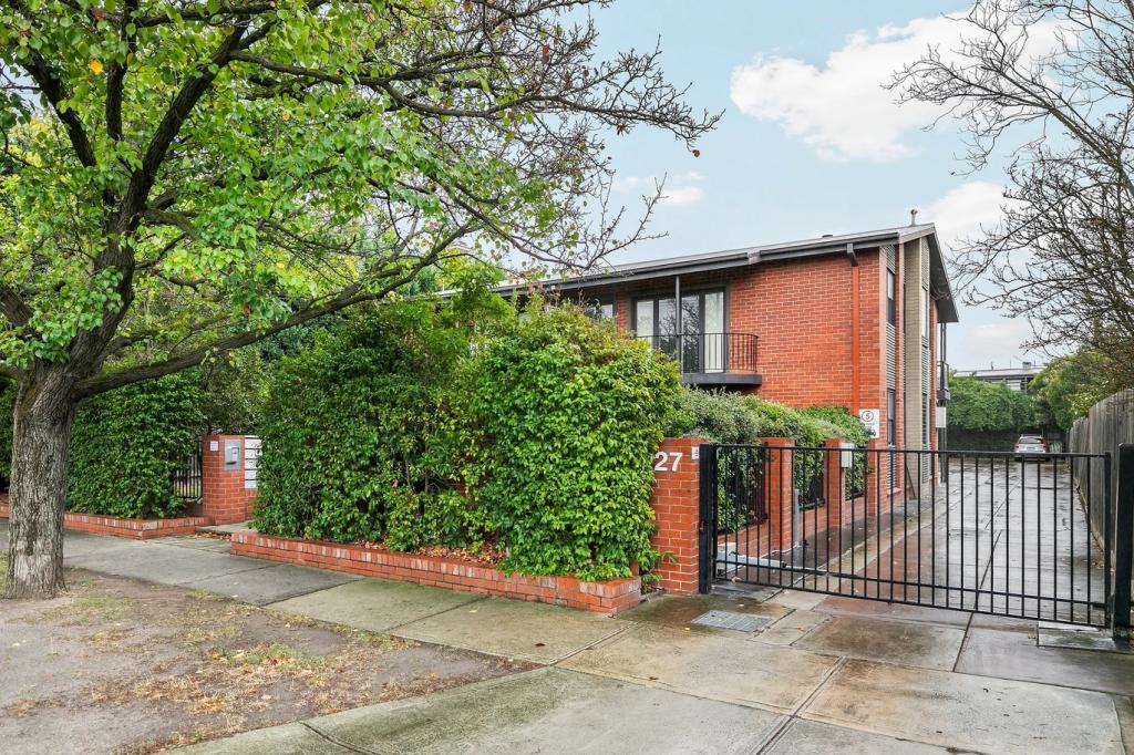 8/27 The Grove, Coburg, VIC 3058