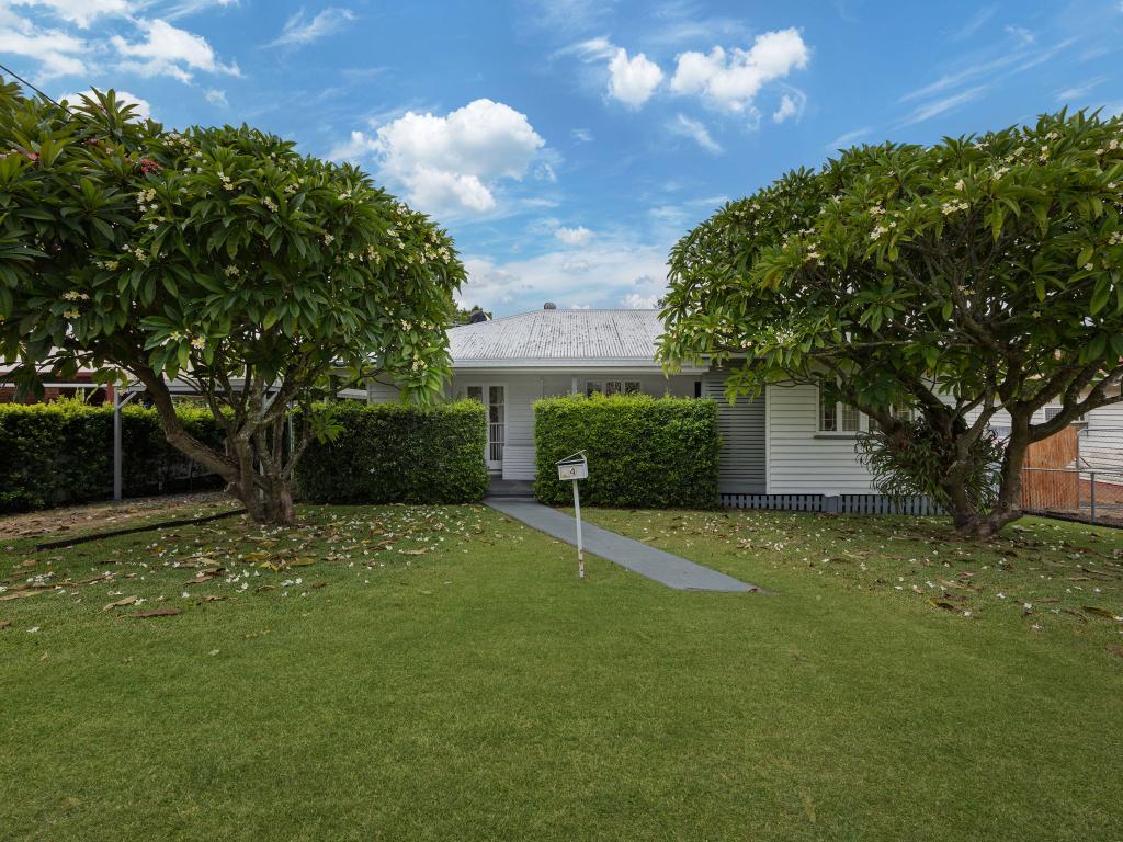 4 Church St, Silkstone, QLD 4304