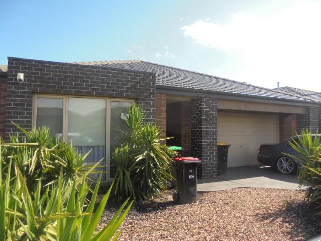 15 Pinrush Rd, Brookfield, VIC 3338