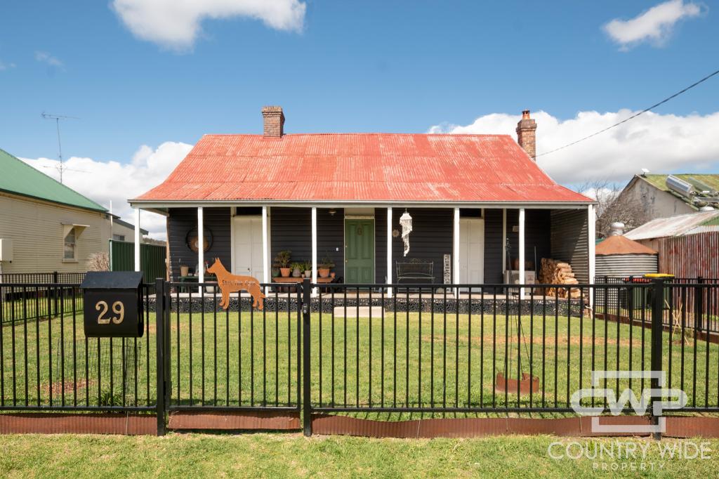 29 Irby St, Emmaville, NSW 2371