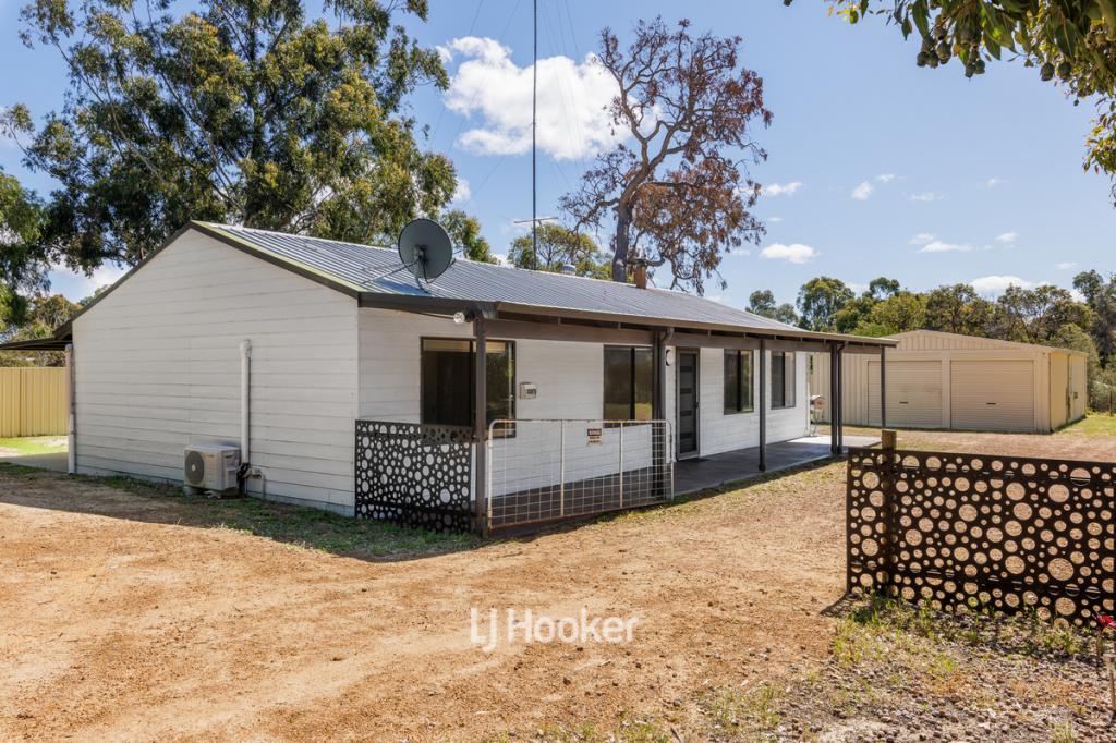 2 CORAL DR, LESCHENAULT, WA 6233