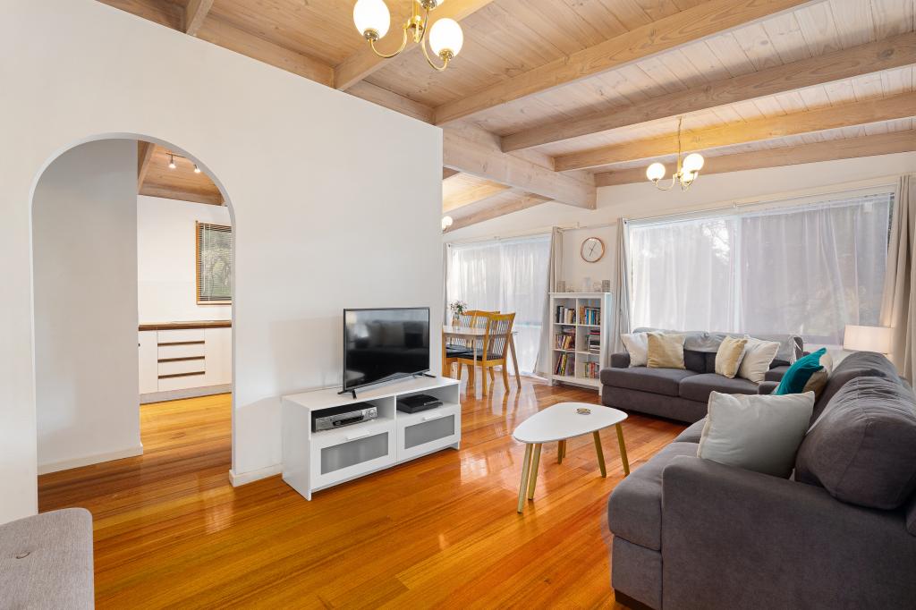 33 IOLANDA ST, RYE, VIC 3941