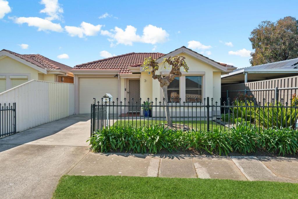 3a Norman St, Findon, SA 5023