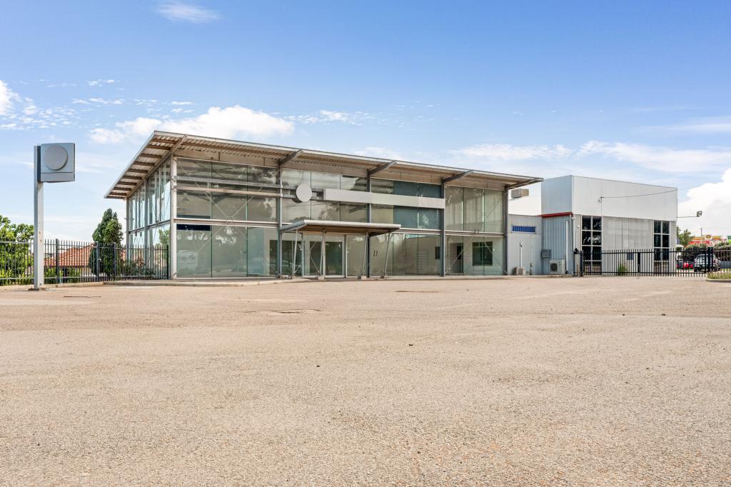 107-109 North West Coastal Hwy, Wonthella, WA 6530