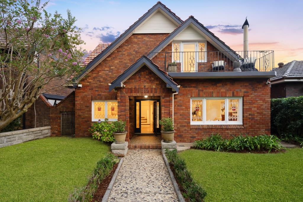 235 SAILORS BAY RD, NORTHBRIDGE, NSW 2063