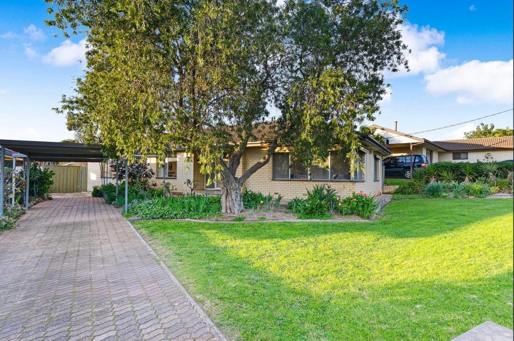 41 Bains Rd, Morphett Vale, SA 5162