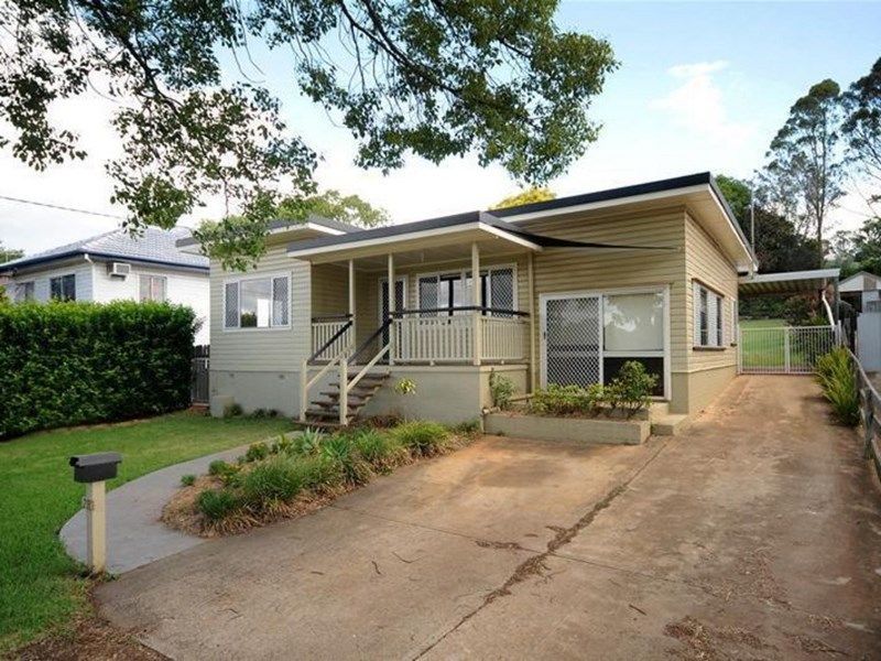 28 Christmas St, North Toowoomba, QLD 4350