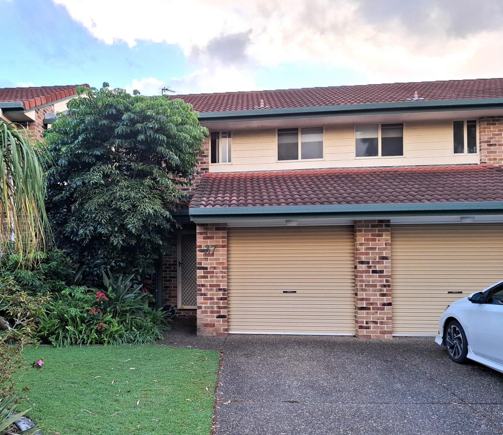 37/1-5 Santa Cruz Bvd, Clear Island Waters, QLD 4226