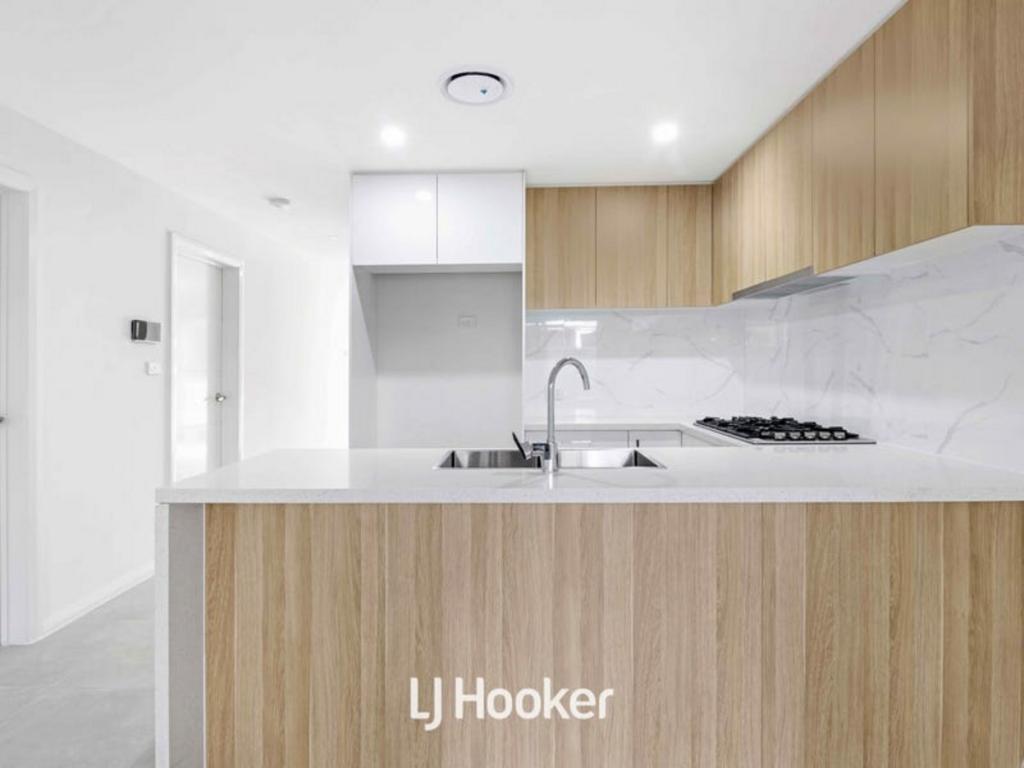 16 Talland St, Riverstone, NSW 2765