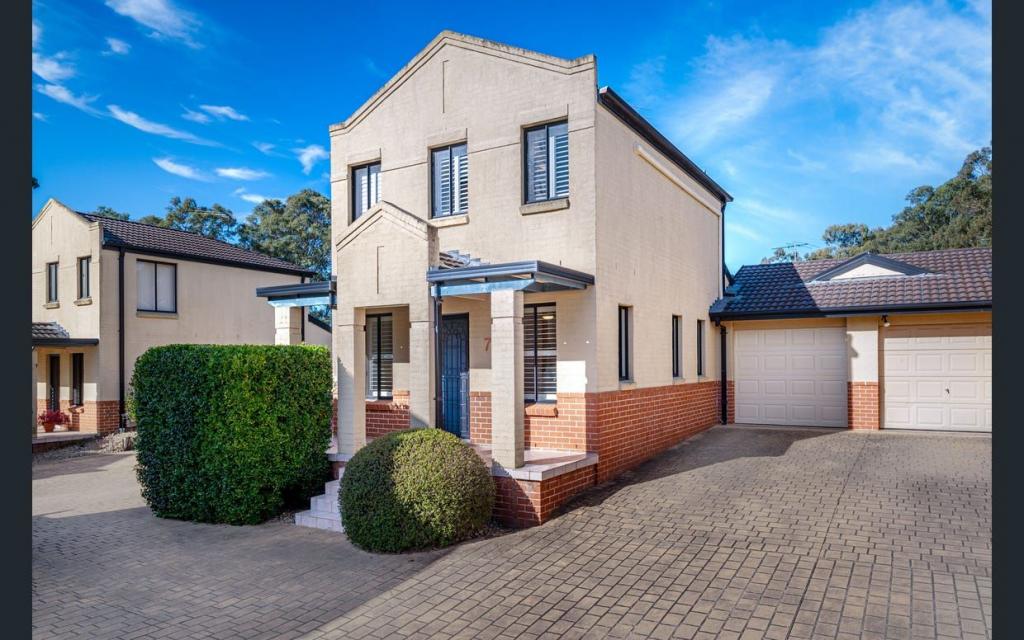 7/9 Fourth Ave, Macquarie Fields, NSW 2564