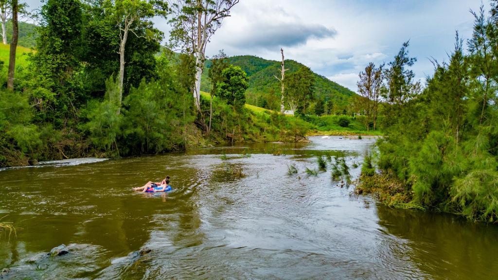 886 & 922 EASTERN MARY RIVER RD, CAMBROON, QLD 4552