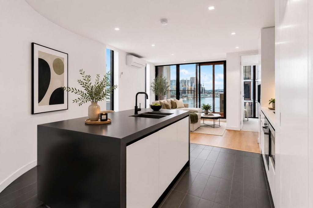 1006/677 La Trobe St, Docklands, VIC 3008