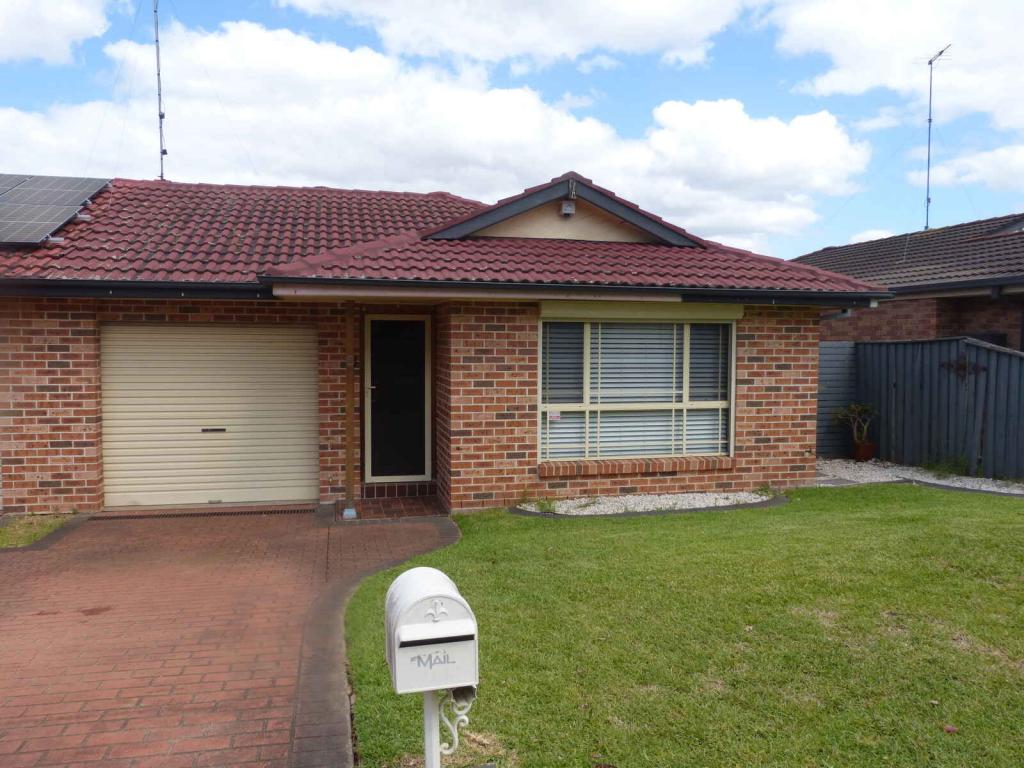 6 OLIVE LEE ST, QUAKERS HILL, NSW 2763