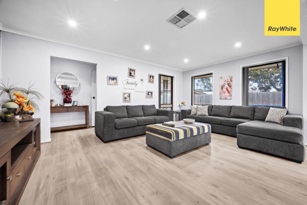 15 Francis St, Melton South, VIC 3338