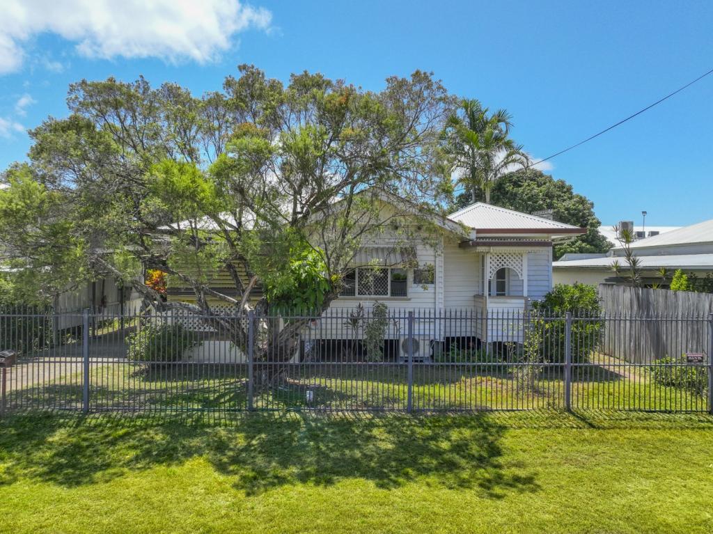 152 Mayers St, Manunda, QLD 4870